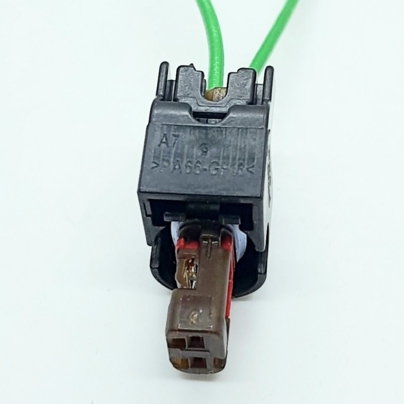 Разъем двухконтактный (штекер) клапана адсорбера для а/м BMW (арт. 567)